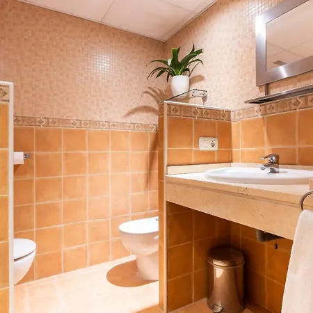 Apartment Cubo's Costalita & Free Parking Estepona