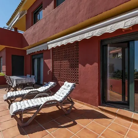 Cubo's Costalita & Free Parking * Estepona