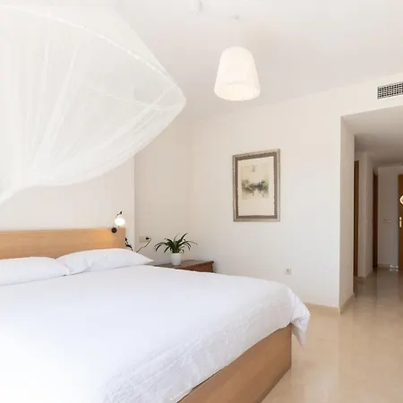 Cubo's Costalita & Free Parking Apartment